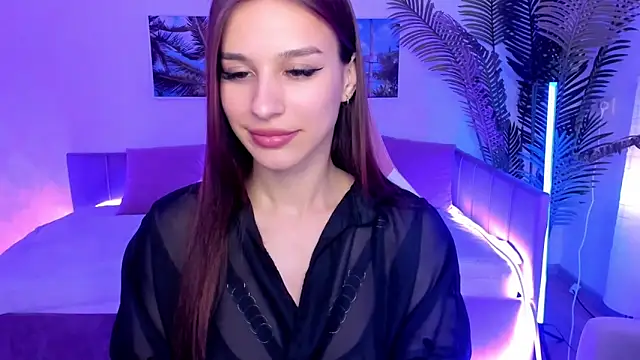 Snapshot of KristineBeauty chatting on 11, 2, 2025 KristineBeauty online show from 11, 2, 2025