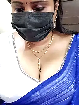 Queenflowerr online show from 27, 1, 2025