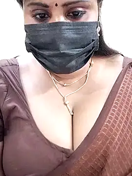 Queenflowerr online show from 27, 1, 2025