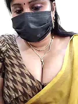Queenflowerr online show from 30, 1, 2025