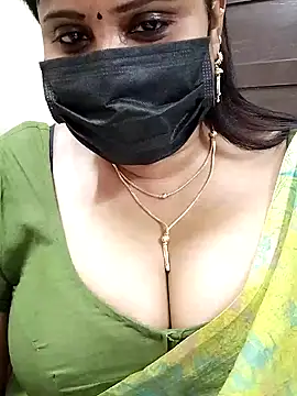 Queenflowerr online show from 3, 2, 2025