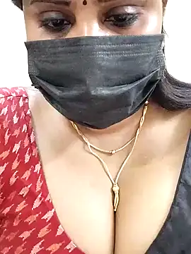 Queenflowerr online show from 6, 2, 2025