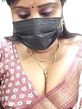 Queenflowerr online show from 26, 2, 2025