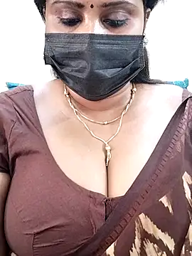 Queenflowerr online show from 21, 3, 2025