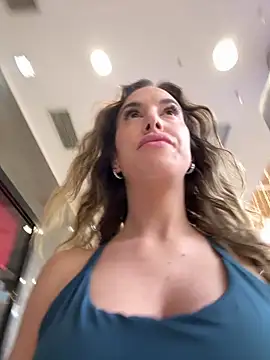 veronikawithDDDs online show from 8, 1, 2026