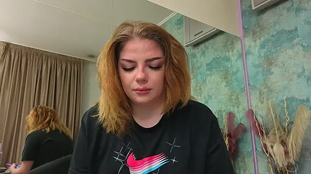 SophieRossy online show from 11, 9, 2025