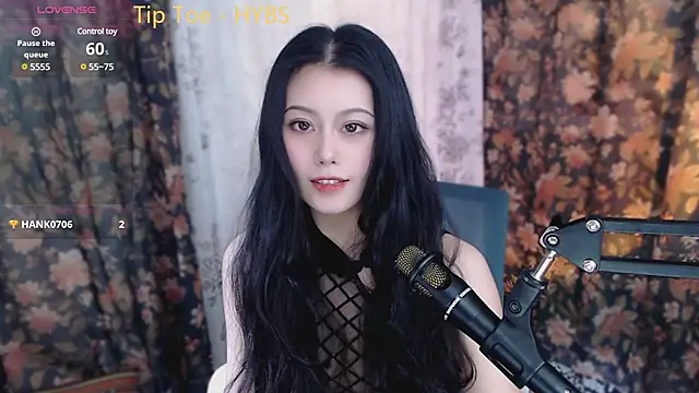 cat-lady-6688 online show from 18, 2, 2025