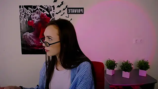 Snapshot of Nikonara_Love chatting on 21, 3, 2025 Nikonara Love online show from 21, 3, 2025