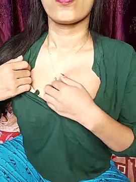 Snapshot of Hot_honey77 chatting on 7, 3, 2025 Hot honey77 online show from 7, 3, 2025