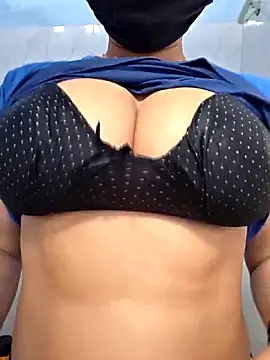 Snapshot of Hot_honey77 chatting on 9, 10, 2025 Hot honey77 online show from 9, 10, 2025