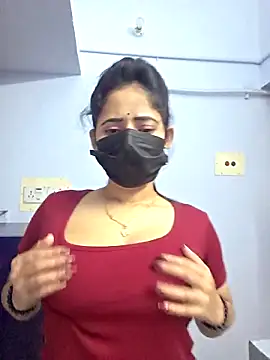 Snapshot of Hot_honey77 chatting on 9, 10, 2025 Hot honey77 online show from 9, 10, 2025