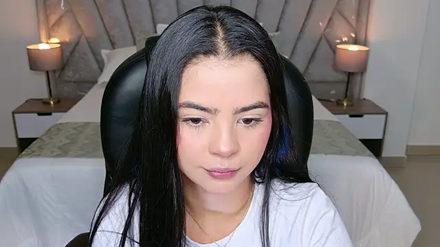 Snapshot of Layla_Breezee chatting on 26, 6, 2026 Layla Breezee online show from 26, 6, 2026