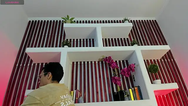 Snapshot of ApoloCruz chatting on 17, 5, 2026 ApoloCruz online show from 17, 5, 2026