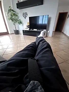 Snapshot of Velly82 chatting on 15, 4, 2026 Velly82 online show from 15, 4, 2026