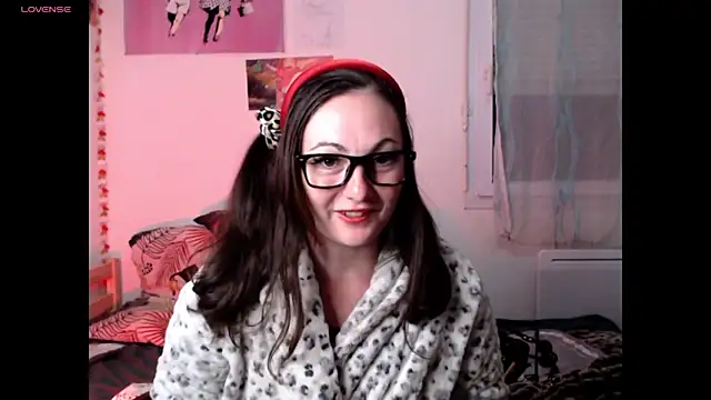 AdorahB3ll3 online show from 7, 4, 2026