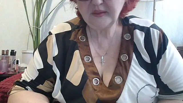 Snapshot of DeniseeRosea chatting on 13, 4, 2026 DeniseeRosea online show from 13, 4, 2026