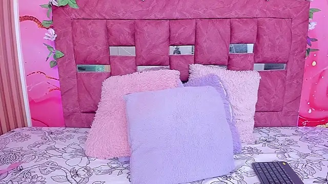 Snapshot of scarlett__evans_ chatting on 27, 9, 2025 scarlett evans online show from 27, 9, 2025