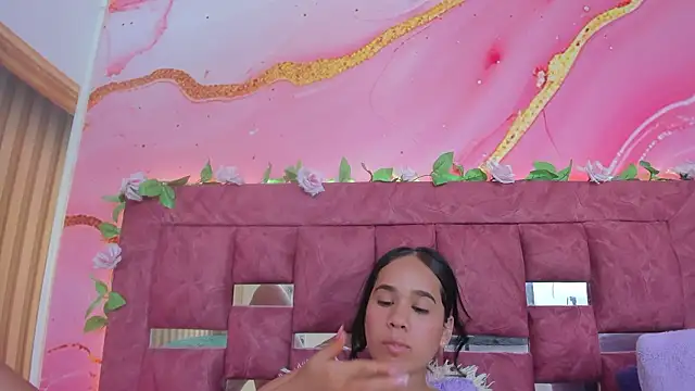 scarlett  evans  online show from 28, 3, 2026