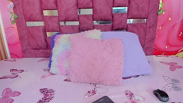 Snapshot of scarlett__evans_ chatting on 28, 4, 2026 scarlett evans online show from 28, 4, 2026