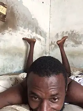 Snapshot of onewinnertee chatting on 27, 3, 2026 onewinnertee online show from 27, 3, 2026