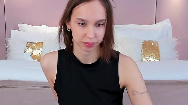 Snapshot of SandraTucker chatting on 8, 3, 2026 SandraTucker online show from 8, 3, 2026