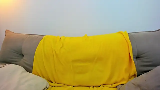 Daisy Abby online show from 2, 2, 2025