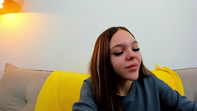 Daisy Abby online show from 4, 2, 2025