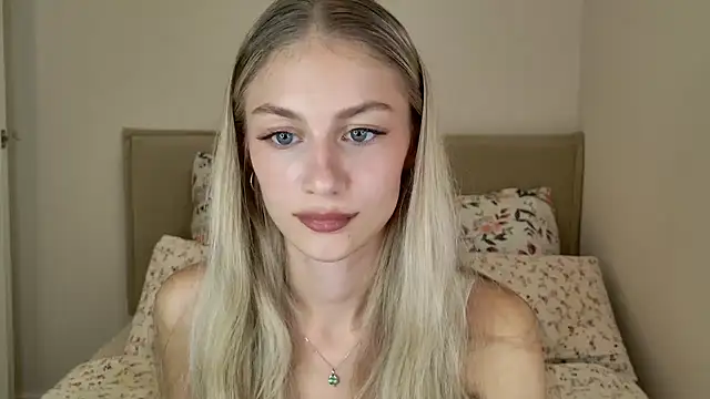 Snapshot of GabriellaOlsen chatting on 18, 9, 2025 GabriellaOlsen online show from 18, 9, 2025