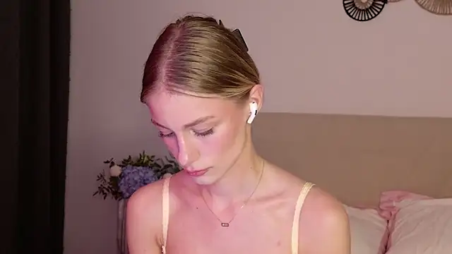 GabriellaOlsen online show from 12, 5, 2026