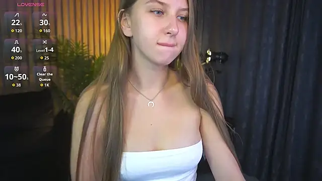 Snapshot of AureliaBliss_ chatting on 1, 10, 2025 AureliaBliss  online show from 1, 10, 2025