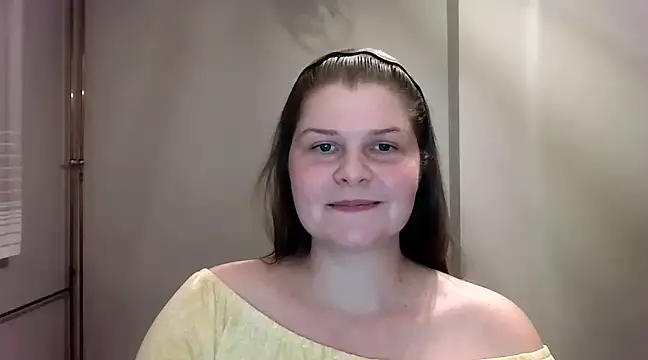 lovexCaroline online show from 3, 3, 2025