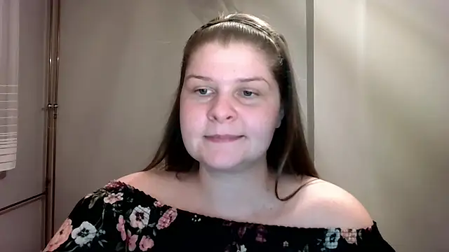 lovexCaroline online show from 5, 3, 2025