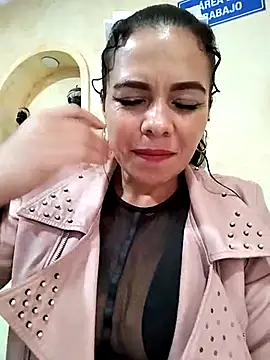 Snapshot of Ariana-07 chatting on 10, 3, 2025 Ariana-07 online show from 10, 3, 2025