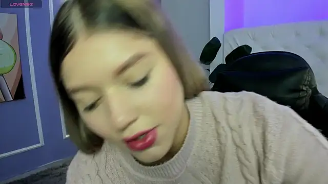 alaia greyy online show from 2, 12, 2025