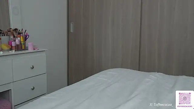 sophi lii online show from 6, 10, 2025