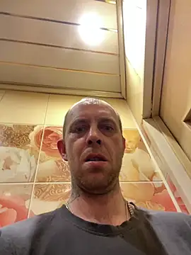 MaxDevilWhite online show from 3, 3, 2026