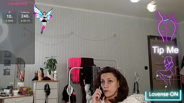 Soffya Soy online show from 23, 11, 2025