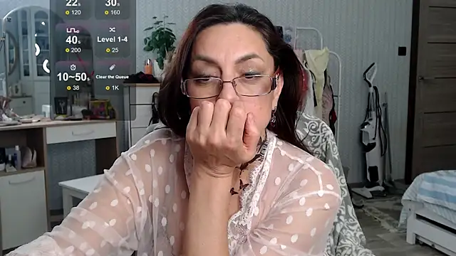 Soffya Soy online show from 30, 11, 2025