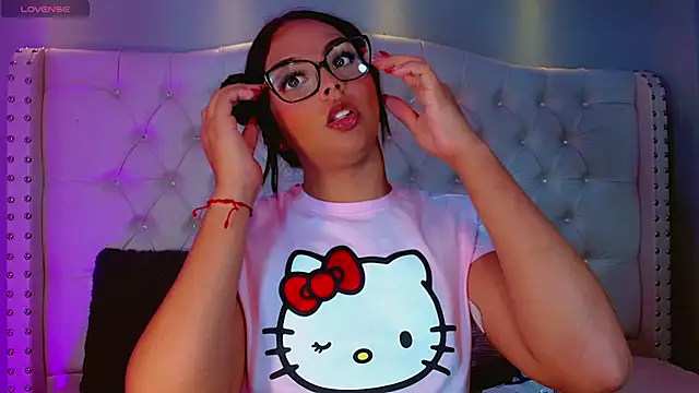 Snapshot of CamiiGarcia chatting on 21, 9, 2025 CamiiGarcia online show from 21, 9, 2025