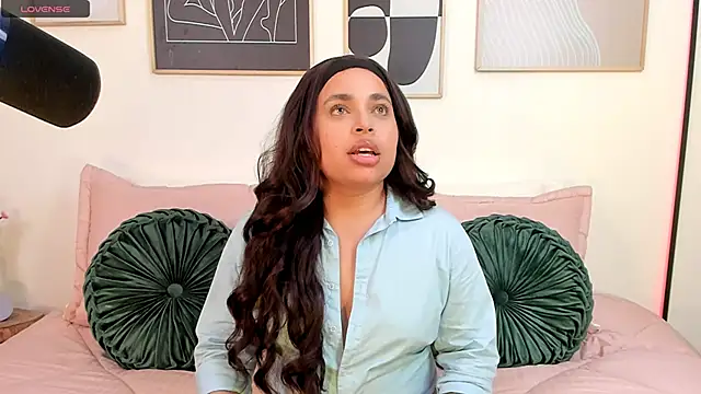 Snapshot of RachelRusso chatting on 21, 2, 2025 RachelRusso online show from 21, 2, 2025