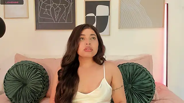 Snapshot of RachelRusso chatting on 7, 3, 2025 RachelRusso online show from 7, 3, 2025