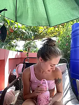 White Lu online show from 20, 2, 2026