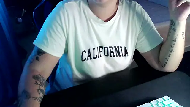 Snapshot of bunnyfox420 chatting on 16, 9, 2025 bunnyfox420 online show from 16, 9, 2025