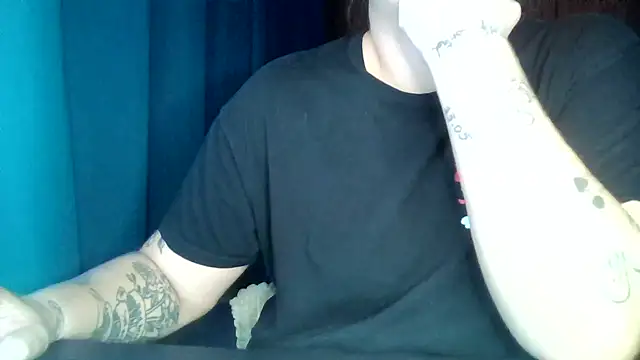 Snapshot of bunnyfox420 chatting on 3, 10, 2025 bunnyfox420 online show from 3, 10, 2025