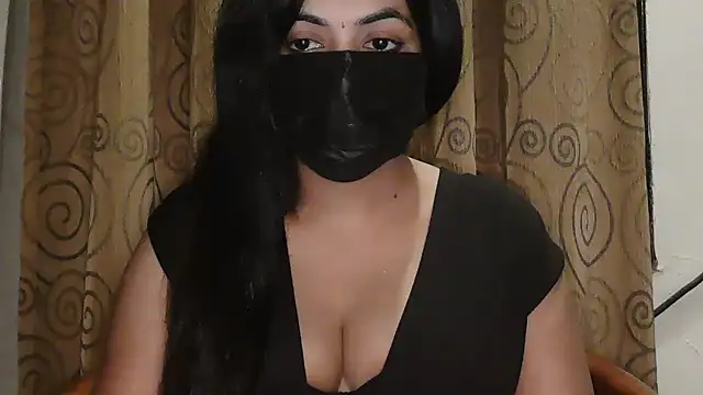 Snapshot of Reddy_Trisha chatting on 19, 4, 2026 Reddy Trisha online show from 19, 4, 2026