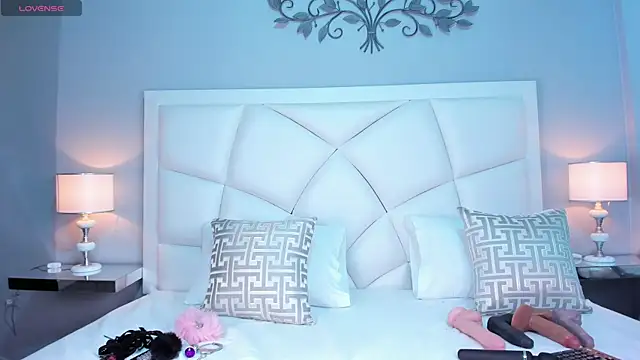 ZoeySnow online show from 13, 3, 2025