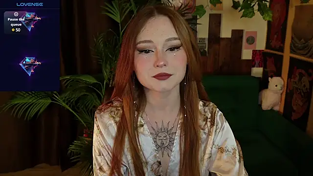Snapshot of Yo_Pixxie chatting on 1, 2, 2025 Yo Pixxie online show from 1, 2, 2025