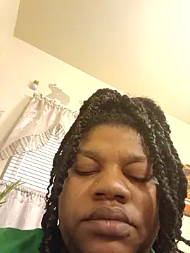 Snapshot of Big_BodyDee chatting on 17, 11, 2025 Big BodyDee online show from 17, 11, 2025