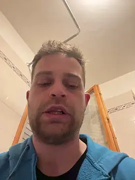 Sborratore1092 online show from 5, 2, 2025