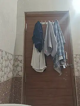 Snapshot of randit7 chatting on 23, 11, 2025 randit7 online show from 23, 11, 2025